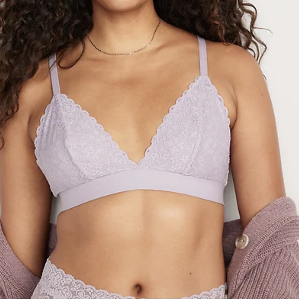 New Without Tags! Lace V-Neck Bralette Top for Women | NWOT, 4x, Bellflower